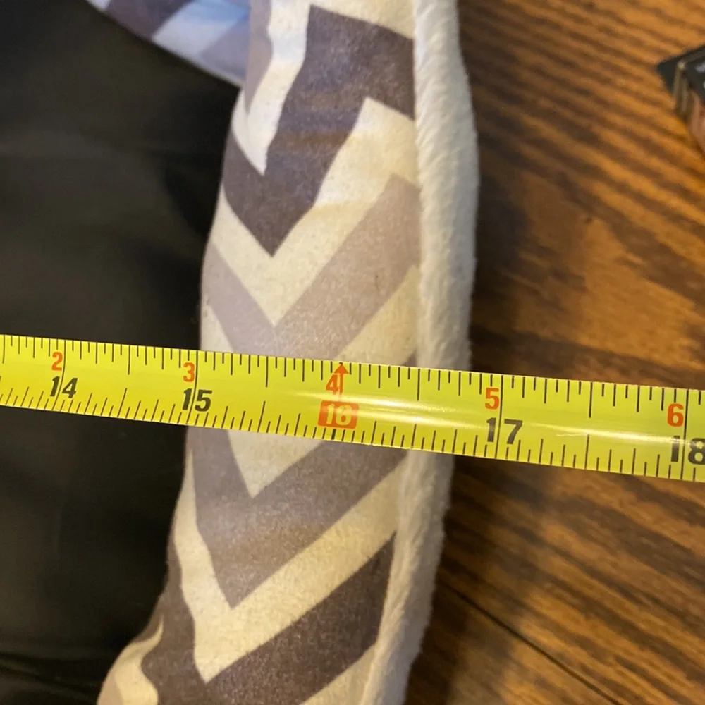 Small dog plush bed